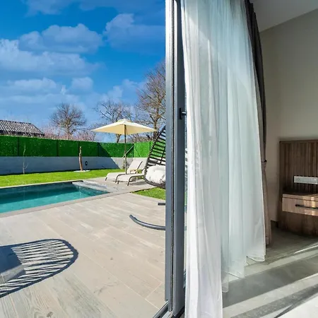 Villa 2 Bedroom Private With Swimming Pool